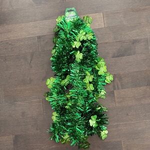St. Patrick’s Day Garland, Green Shamrock Tinsel Hanging Decor Irish Party